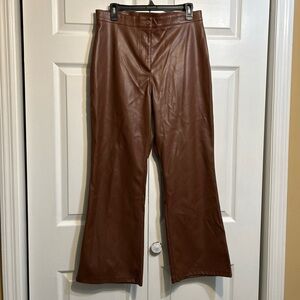 Eesome Brown Leather Cropped Pants